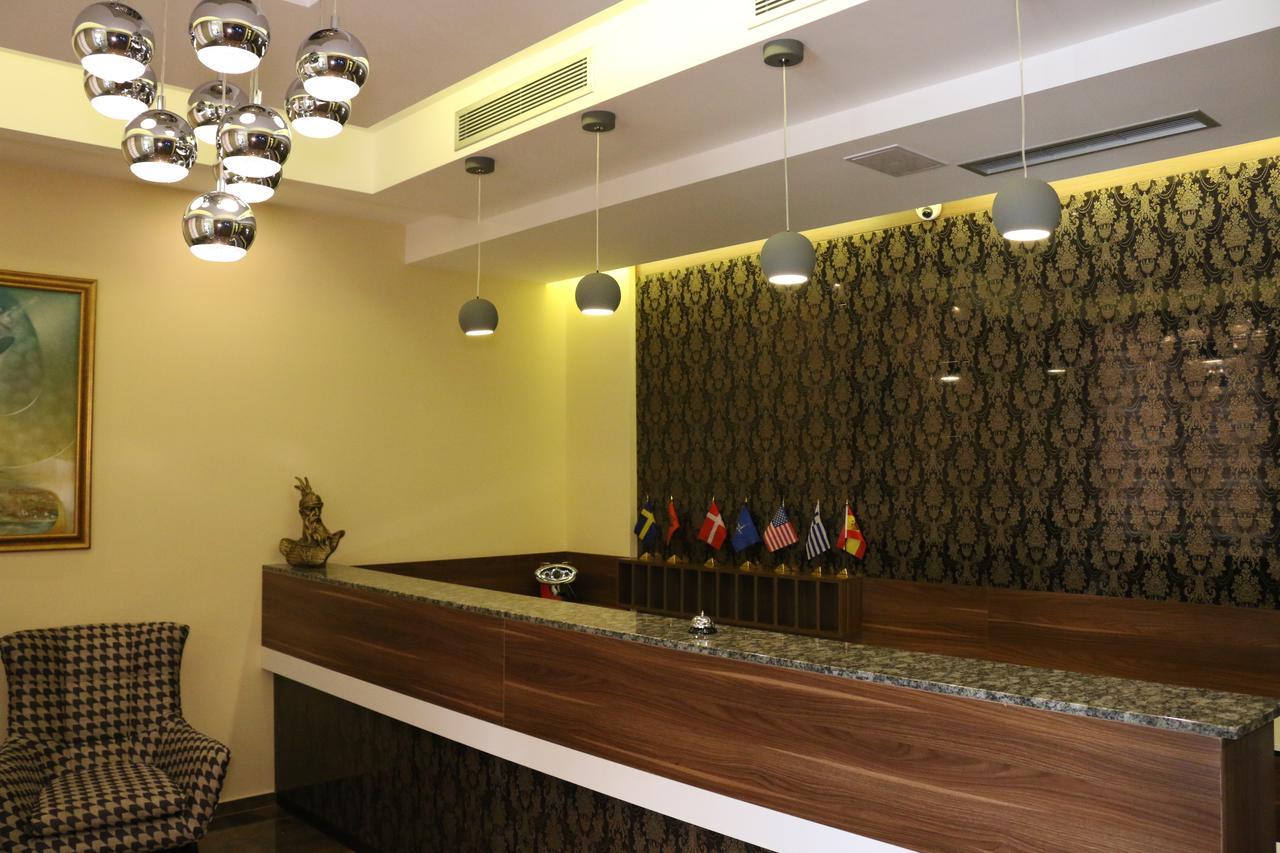Hotel Admiral Πρίζρεν Εξωτερικό φωτογραφία