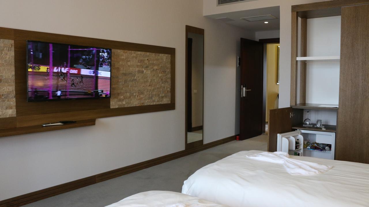 Hotel Admiral Πρίζρεν Εξωτερικό φωτογραφία