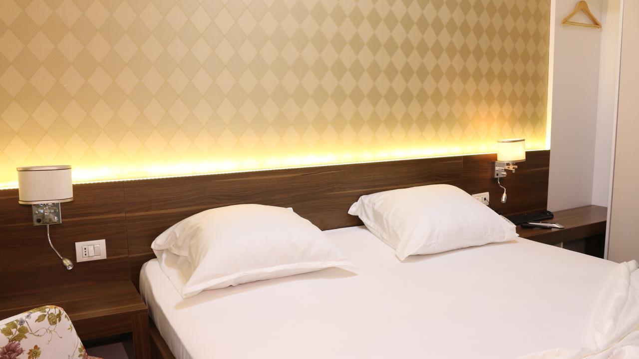 Hotel Admiral Πρίζρεν Εξωτερικό φωτογραφία